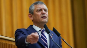 Özel'den iktidara: Ara seçimin tarihini açıklayın, engellemeyeceğinizi söyleyin