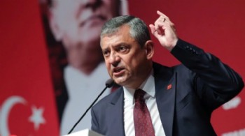 Özel'den yeni parti açıklaması: Baskın seçime karşı yedekte parti tutacağız