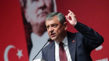 Özel'e yakın isim tarih vererek duyurdu: 100'e yakın milletvekiliyle yeni bir oluşumun düğmesine basacağız