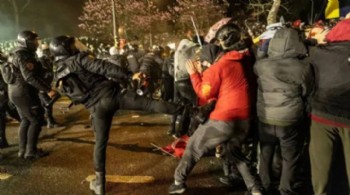 Özgür Çelik, tutuklu gençlerin davası için Silivri’de: Gençliğimizin bu zalim çarkın dişlileri arasında öğütülmesine izin vermeyeceğiz
