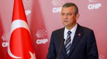 Özgür Özel'den 'kurultay' ve 'yeni parti' açıklaması!