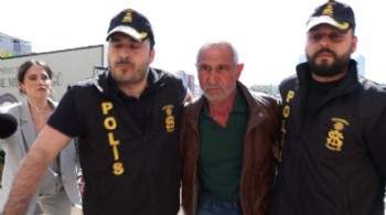 Özgür Özel'e saldıran kişi evlat katili çıktı!