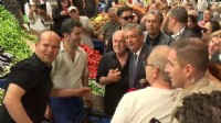Özgür Özel esnafı ziyaret etti, Kılıçdaroğlu'na çağrı yaptı