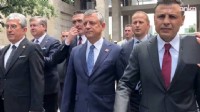 Özgür Özel kalabalığa seslendi: 'Darbeyi TBMM'nin önünde püskürttünüz'