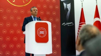 Özgür Özel seçim çalışmalarını açıkladı: 'CHP bugünden itibaren savunmadan hücuma geçiyor'
