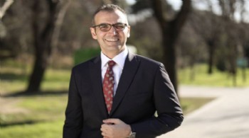 Resul Emrah Şahan'ın tutukluğuna itiraz edildi; avukatları, Ahmet Özer’in tahliye kararı ve AYM’nin Hüda Kaya için verdiği hak ihlali kararına işaret etti