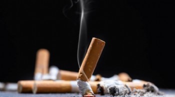 Sağlık Bakanlığı'ndan ilk sinyal geldi: Sigara kimlikle satılacak
