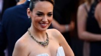Seda Bakan’ın Cannes tarzı sosyal medyada olay oldu: 'Lastikli çarşaf gibi'