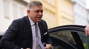 Slovakya Başbakanı Fico'ya silahlı saldırı!