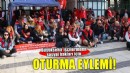 Sosyal haklarını alamayan İzmir Büyükşehir Belediyesi işçilerinden oturma eylemi