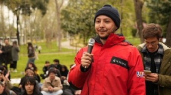 Sosyal medya fenomeni tahliye edildi