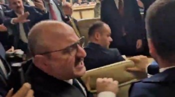 TBMM komisyonunda arbede! Vekiller birbirine girdi