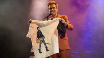 Teoman ilk kez açıkladı: Annem yıllarca şarkıcı olmamdan utandı