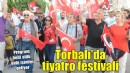 Torbalı Metropolis Tiyatro Festivali'nde ünlüler geçidi...