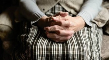 Türkiye'de 1,8 milyon yaşlı tek başına yaşıyor