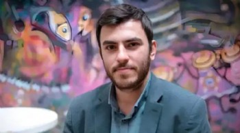 Tutuklu gazeteci İsmail Arı’nın annesinden çağrı: 'Oğlumu serbest bırakın'