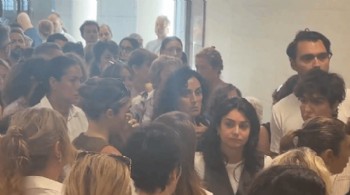 Ünlüler Ayşe Barım için mahkemeye akın etti