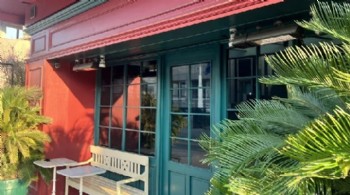 Ünlülerin uğrak mekanına narkotik baskını!