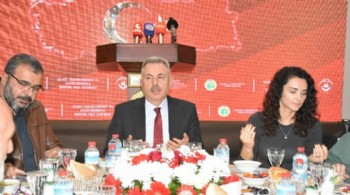 Vali Elban ilk iftarı şehit yakınları ve gazilerle yaptı