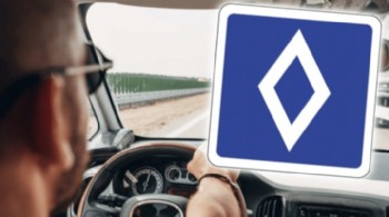 Yeni trafik levhası tanıtıldı: İşte anlamı
