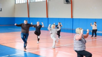 Yunusemre'den halk oyunları kursu
