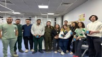 Yunusemre'den nöbetçi doktorlara Tıp Bayramı sürprizi