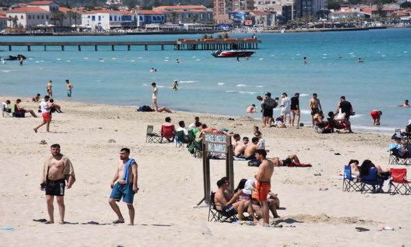 Çeşme bayramda doldu taştı