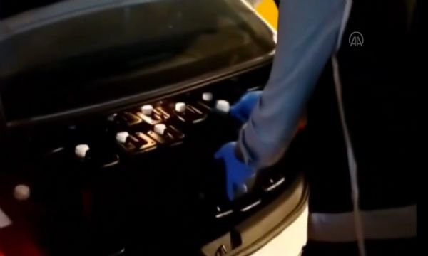 İzmir'de sahte içki operasyonu!