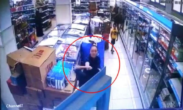 Market çalışanı kadına şiddet!