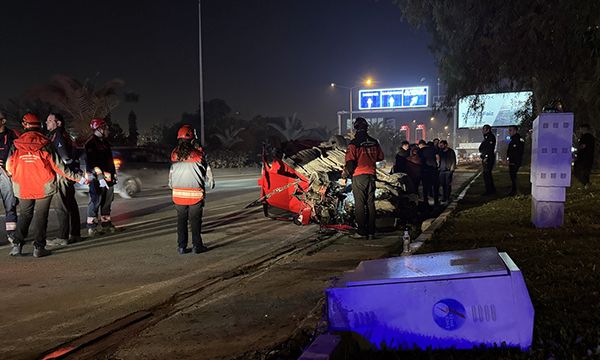 İzmir'de zincirleme kaza: 2 yaralı!